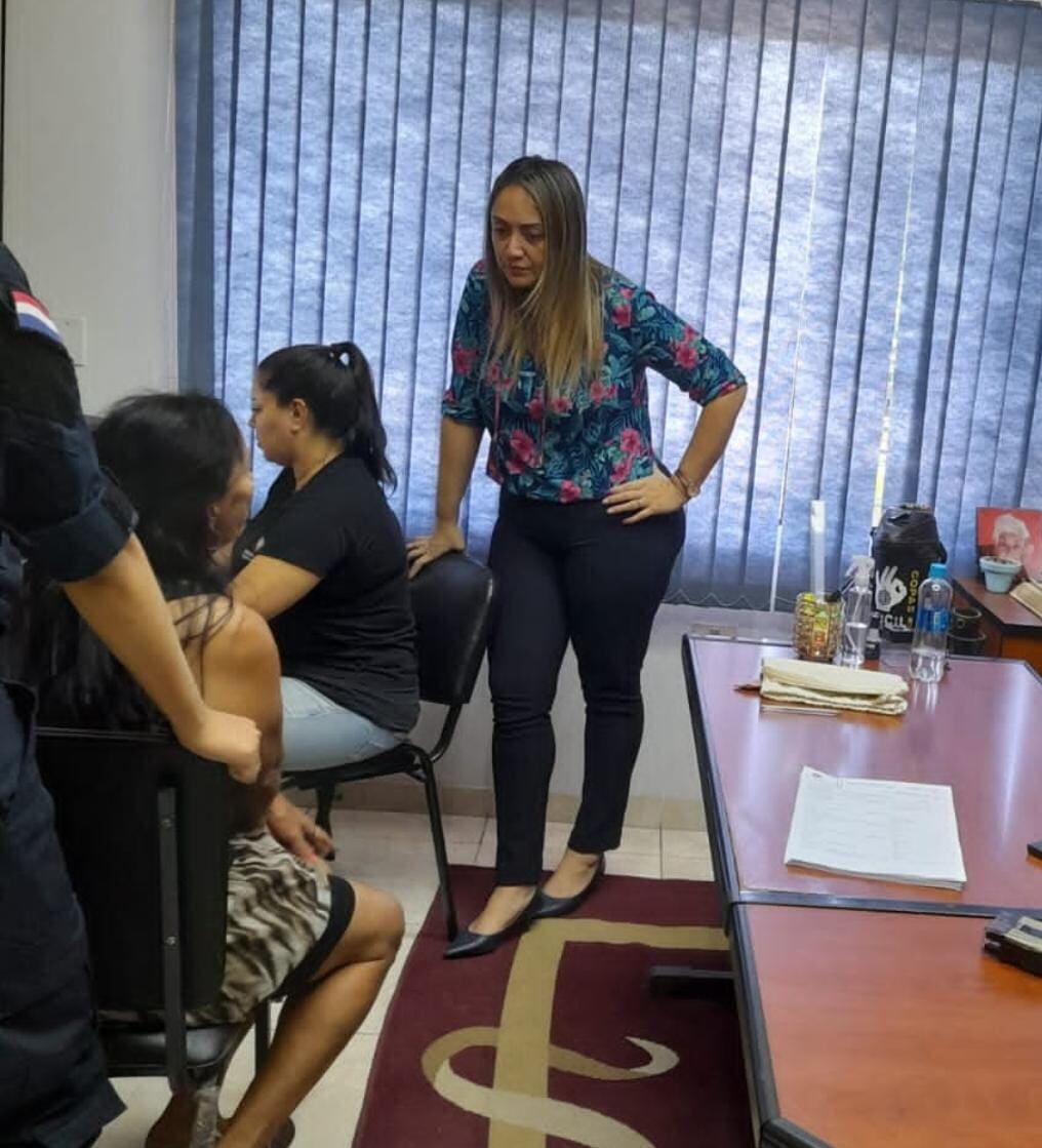En la causa en que se investiga a una mujer de 66 años que habría rociado con combustible a su hija y nietos menores de edad intervino la agente fiscal de San Antonio, Laura Ávalos. Foto: Gentileza.