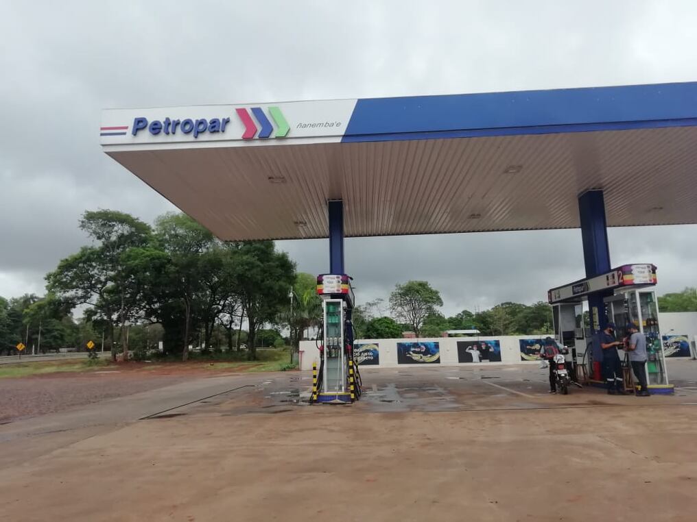 Los delincuentes se alzaron con un millonario botín producto de la recaudación de una estación de servicios en la mañana de este lunes. Foto: Gentileza.