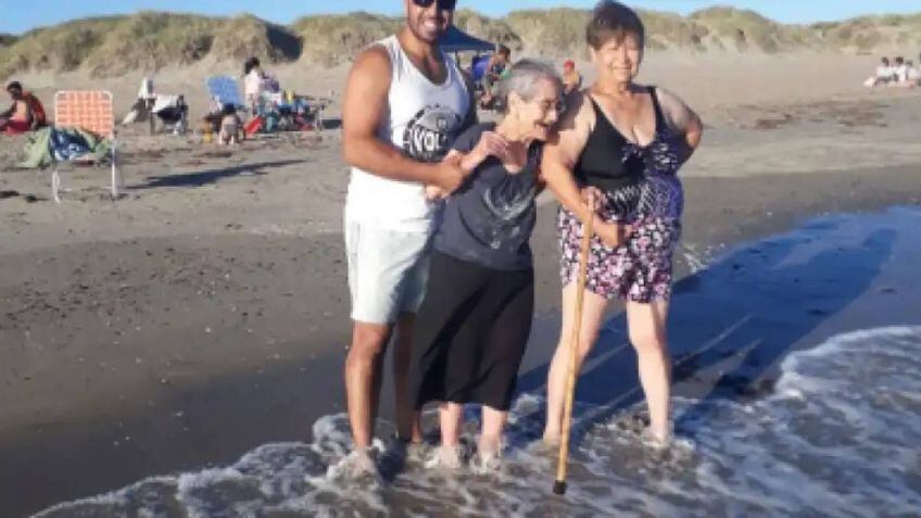 Familiares de doña Panchita grabaron el emotivo momento que rápidamente se volvió tendencia en las redes sociales. Foto: Gentileza.