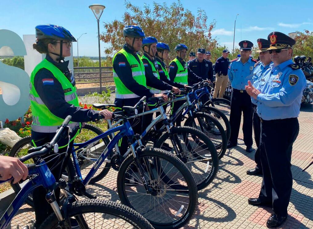 Operativo de seguridad con patrullas en bicicleta en la costanera de Asunción inicia desde este fin de semana. Foto: Gentileza.