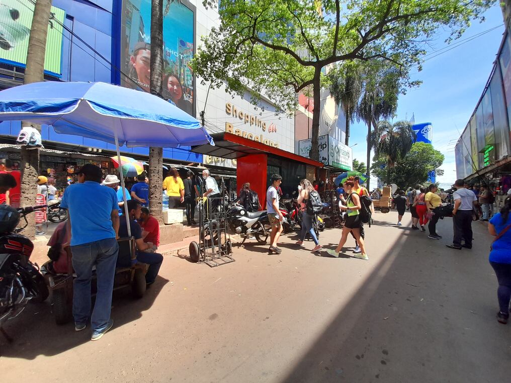 Según el titular de la Cámara Paraguaya de Supermercados (Capasu), Alberto Sborovsky, la certificación del Grupo de Acción Financiera de Latinoamérica (Gafilat) tendrá un impacto positivo en todos los sectores, pero que en paralelo no se debe perder el foco en todo lo que nos falta en materia de formalización. Foto: Archivo.