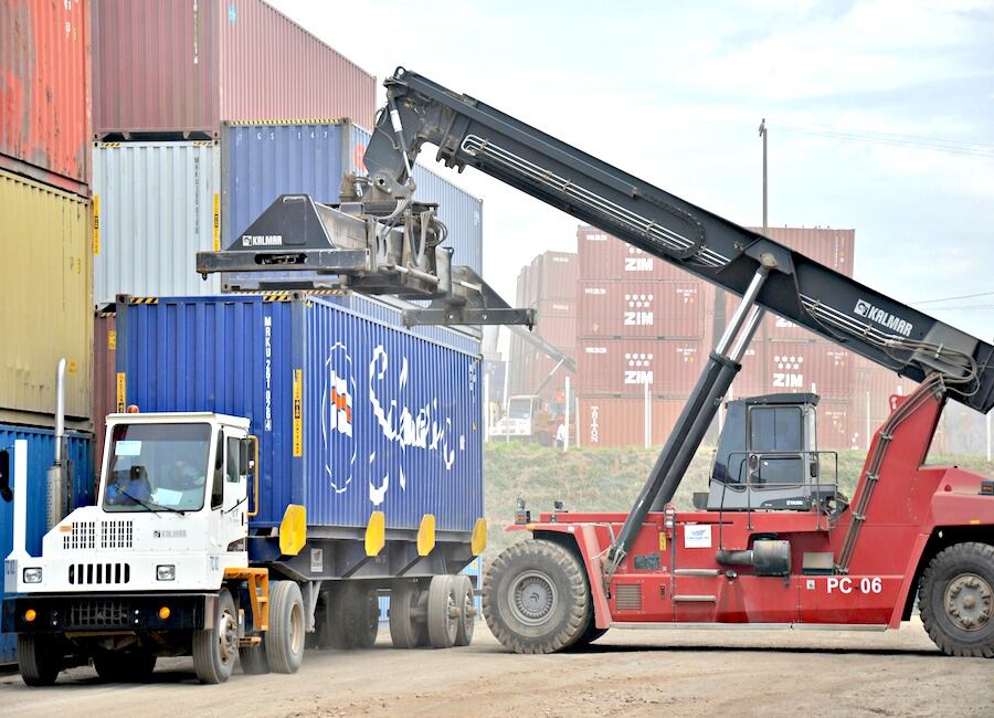 Las reexportaciones que se registraron entre enero y febrero representan una caída del 33,8%, según el informe de Comercio Exterior publicado por el Banco Central del Paraguay. Foto: Archivo.