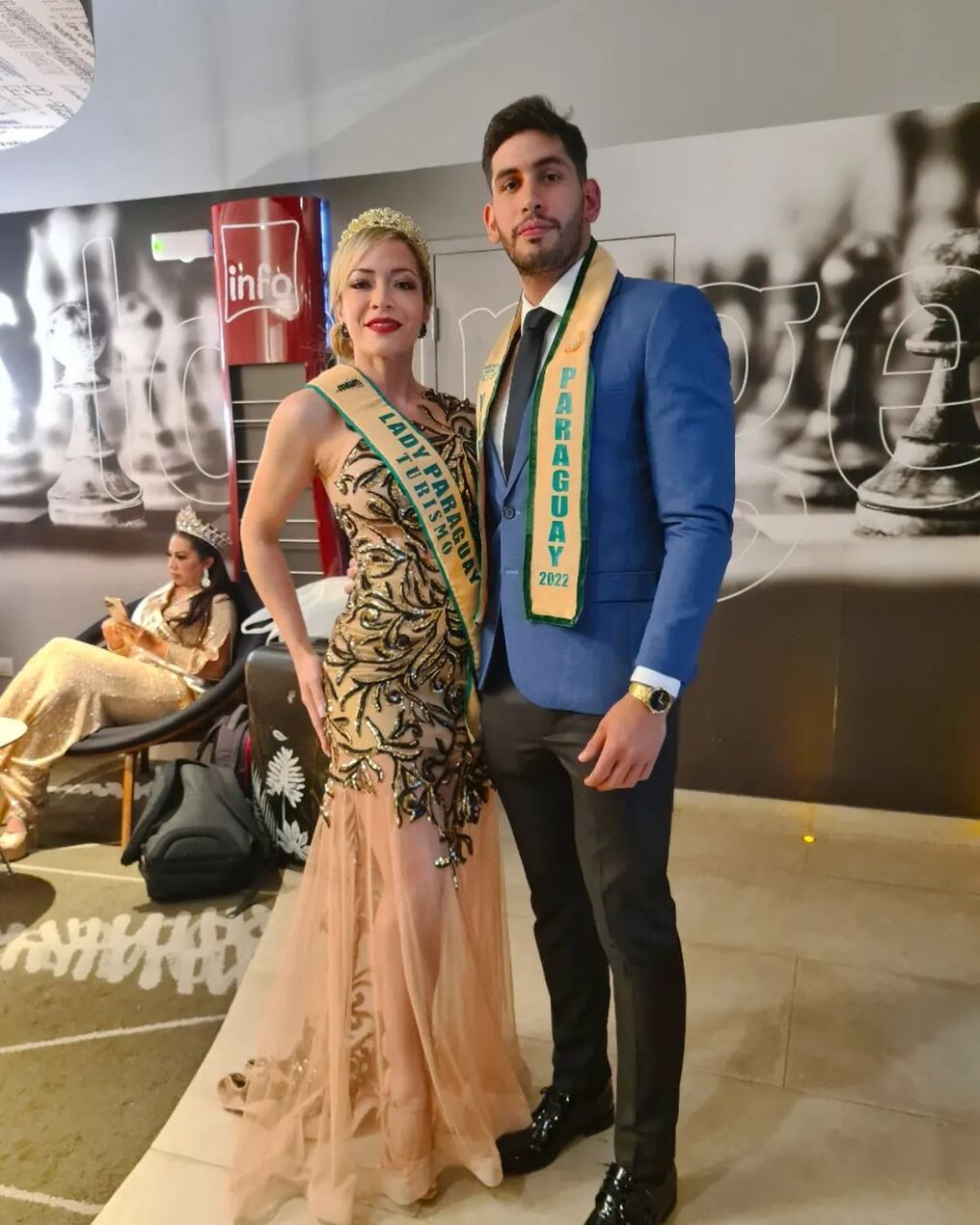 Los embajadores de belleza guaraní Rodrigo Rejala (27) y Adriana Acosta (42) se encuentran en Lima, Perú, para participar en el certamen “Universe Beauty”. Foto: Gentileza.