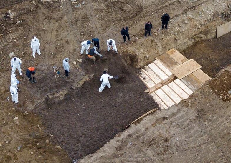 Un equipo de más de 80 personas trabajó en la exploración de la zona en jornadas de 18 horas, en las que se realizaron 52 excavaciones que permitieron el hallazgo de los cuerpos. Foto: Ilustrativa.