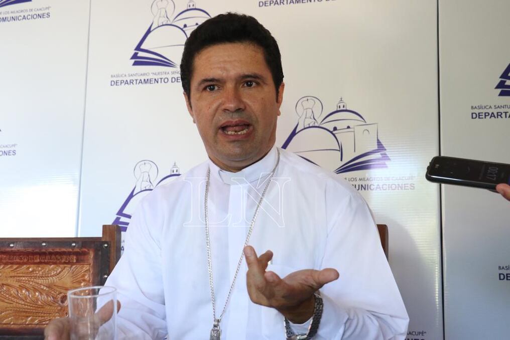 El Monseñor Amancio Benítez, Secretario General de la Conferencia Episcopal Paraguaya, dijo que no es el rol de la iglesia interferir o emitir un posicionamiento sobre el planteamiento del juicio político. Foto: Archivo.