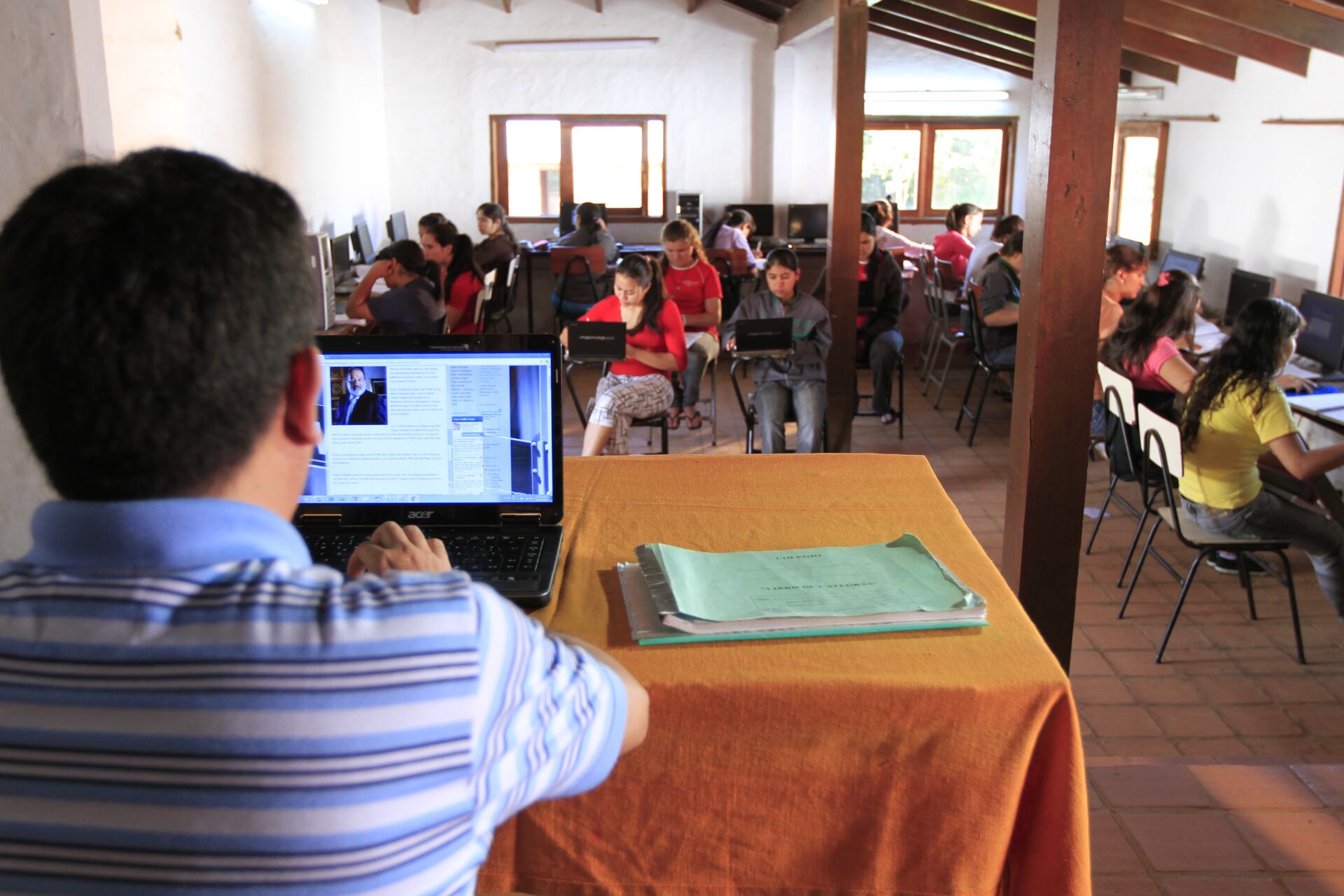 Desde la institución indicaron que la atención exclusiva a mujeres busca promover la equidad y revertir la situación de vulnerabilidad que sufren en el ámbito rural para el acceso a la educación. Foto: Gentileza.