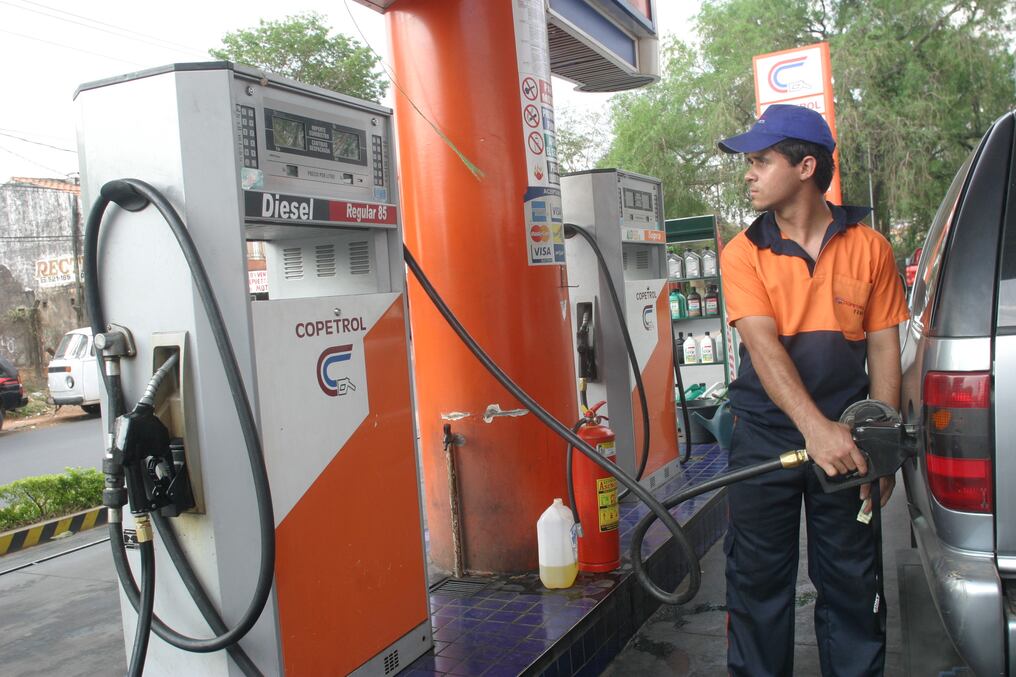 Se anuncia otro remarcajes en los precios de los combustibles, de todos los tipos, para el próximo miércoles 1 de junio. Foto: Archivo.
