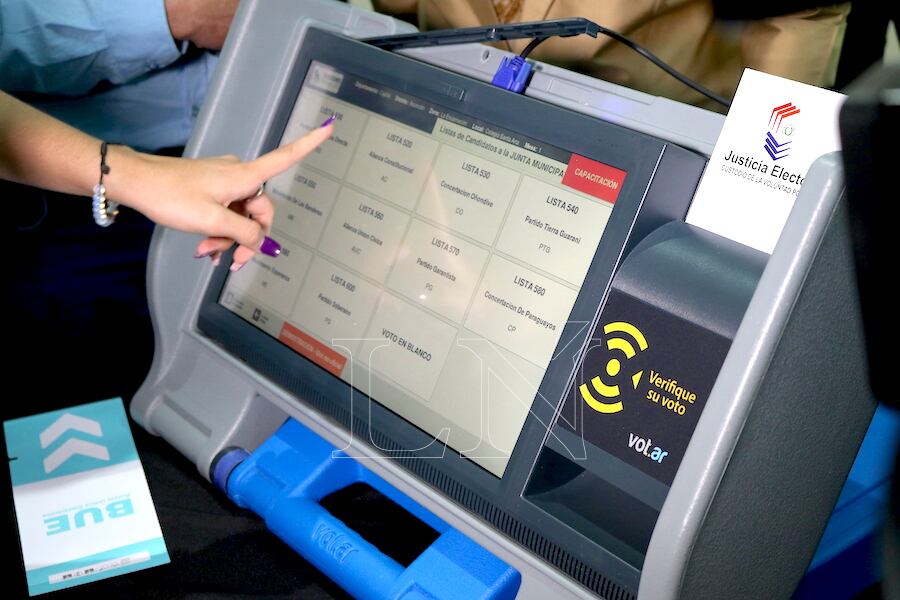 En tanto que las elecciones internas simultáneas para todos los partidos y agrupaciones políticas se realizarán el 20 de junio del 2021. Foto: Christian Meza