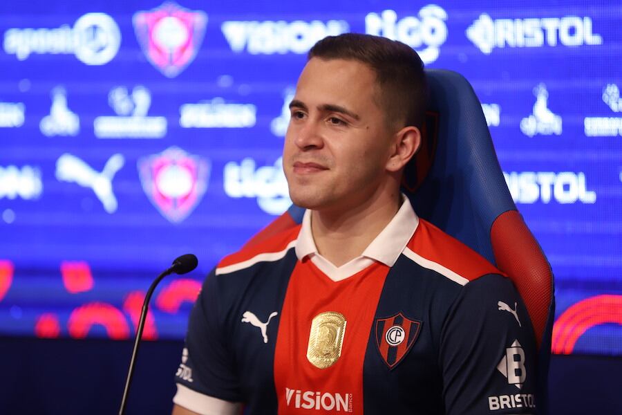 Robert Piris da Motta.