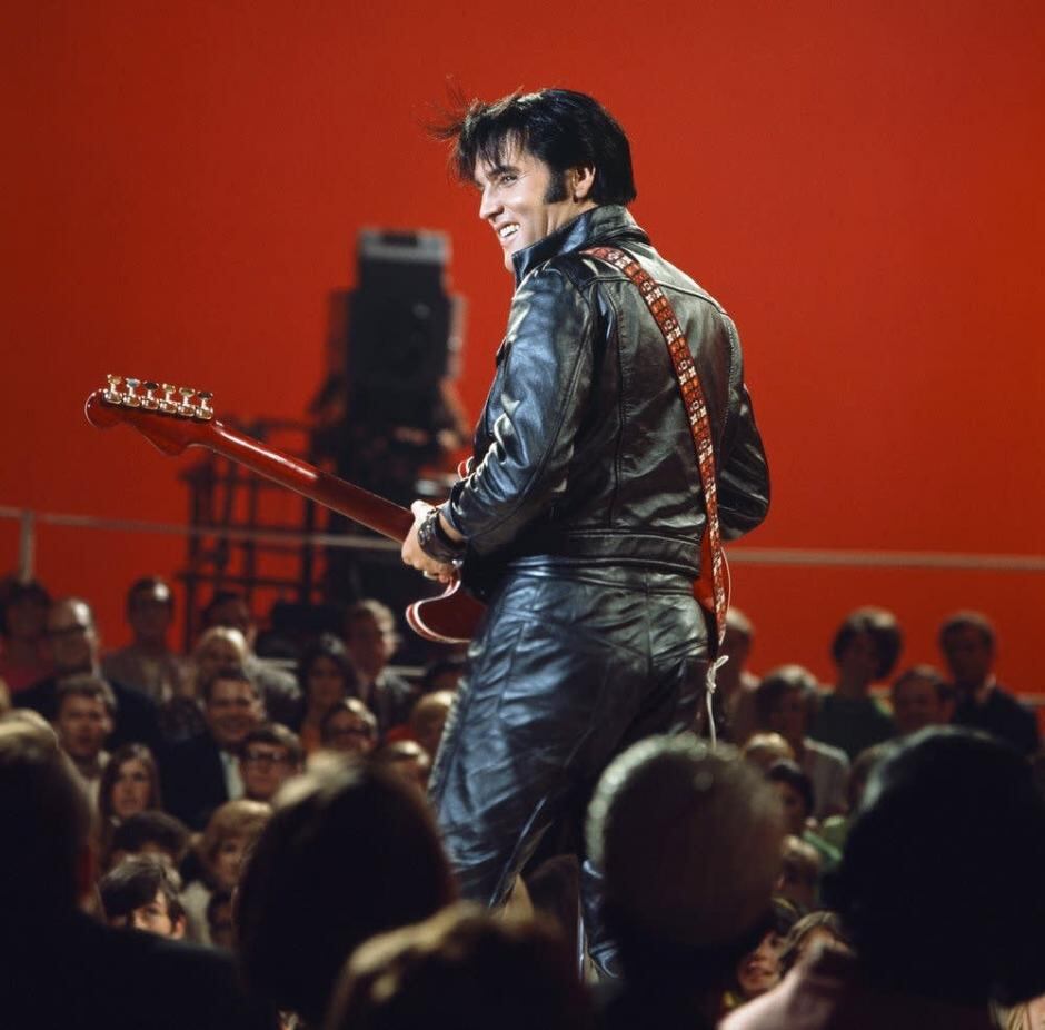 Elvis Presley: entre la leyenda, la rebeldía y la sensualidad