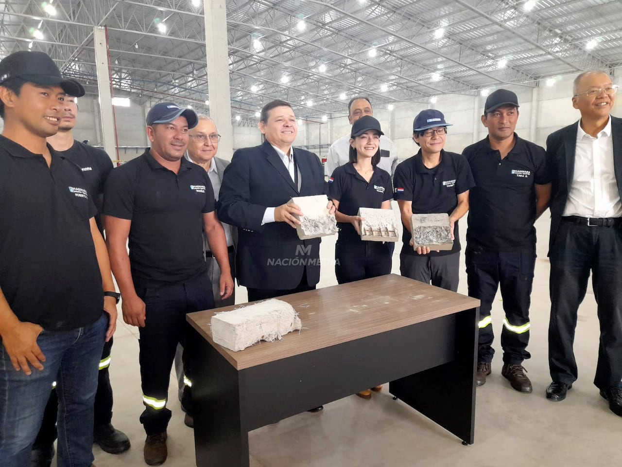 La Nación / Muestran en CDE planta industrial japonesa de fibra sintética  que producirá 1.200 Tn/año