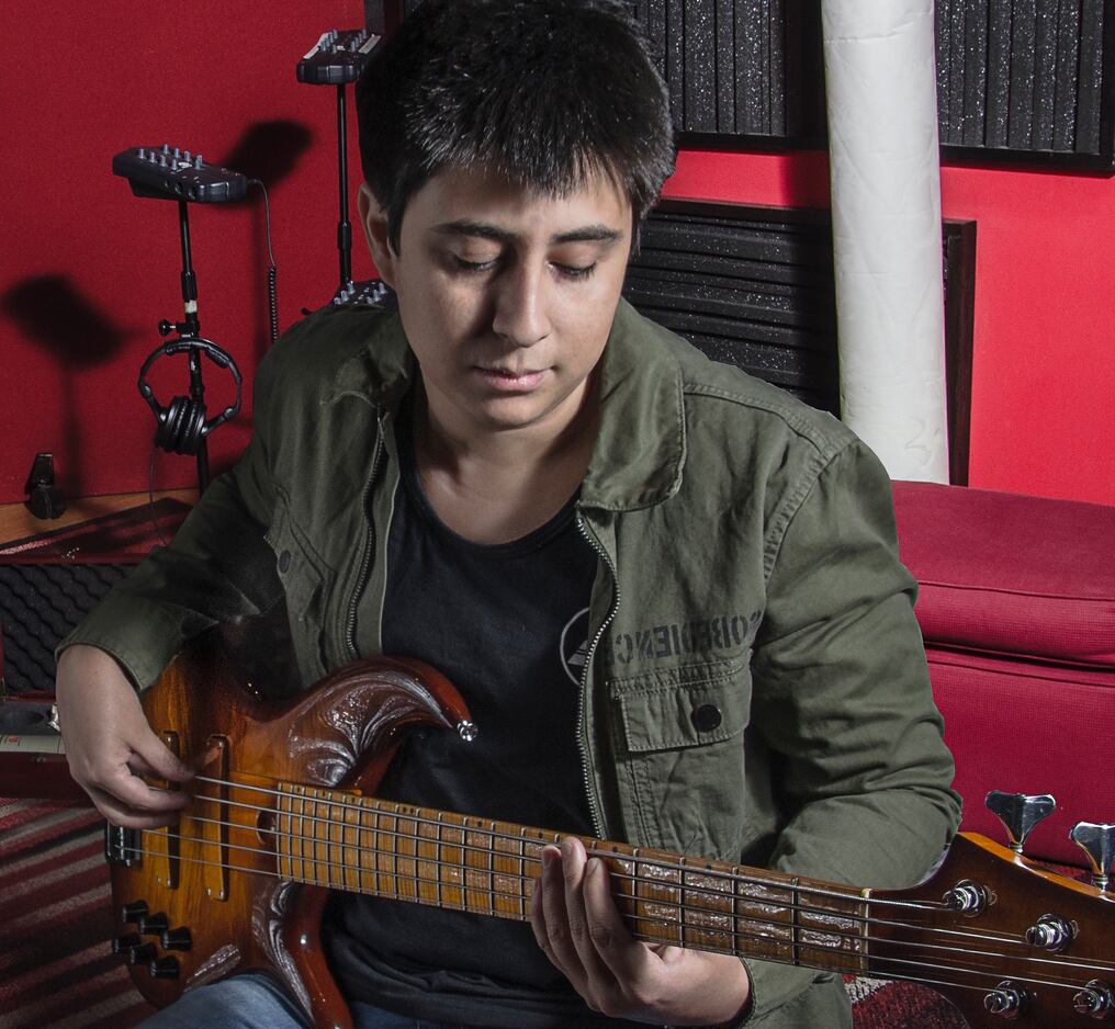El quinteto de jazz del bajista y compositor presenta “Matices”, que Incluye diversos estilos afroamericanos y latinos, como el funk, la polca, la samba, entre otros. Foto: Gentileza.