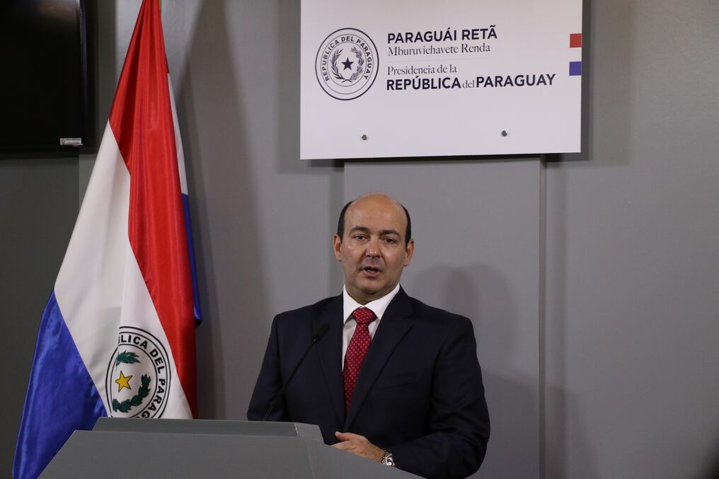 El gabinete del Mitic se mantiene con el equipo fiel al exministro, Alejandro Peralta Vierci. Foto: Archivo.