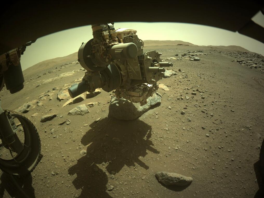 Inicialmente, la NASA no estaba segura de que el rover había recogido con éxito su valiosa carga. Foto: NASA.