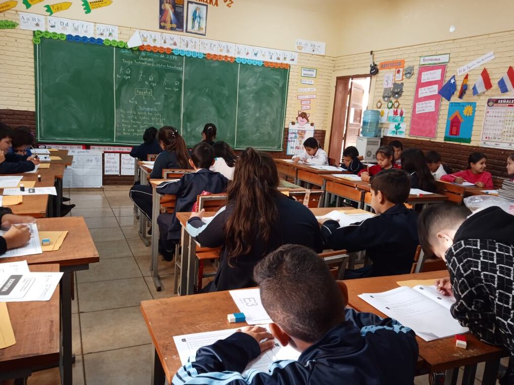 El director de Vigilancia de la Salud dijo que están siendo consideradas experiencias de países que ya implementaron la vuelta a clases. Foto: Gentileza.