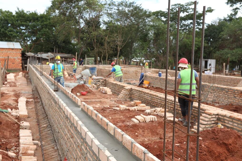 Las 42 nuevas USF se están construyendo en los departamento de Central y Alto Paraná. Foto: Gentileza.