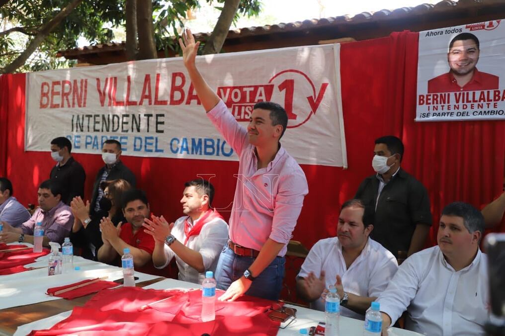 Peña desprestigia a quienes manchan a la institución colorada avalados por sus años de afiliación, logrando que "muchos jóvenes miren con descreimiento el servicio público”. Foto: Jorge Romero
