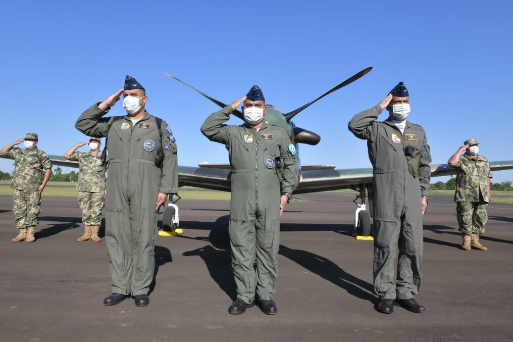 El presidente Mario Abdo Benítez ordenó cambios en 18 instituciones de las Fuerzas Militares. Foto: Gentileza.