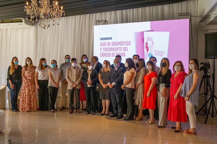 El material presentado hoy en el marco de la conmemoración del Día Mundial del Cáncer, es el resultado de un trabajo multidisciplinario desarrollado por instituciones del sector público y privado. Foto: Gentileza.
