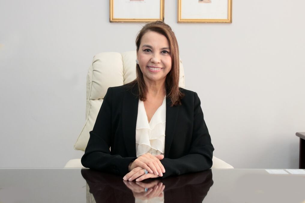 María Teresa Peralta indicó que la ciudadanía debe juzgar el trabajo que cumplen los funcionarios y no por tomarse fotos con figuras políticas. Foto: Archivo.