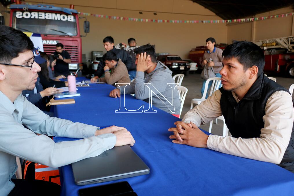 Solo esta semana se realizarán 3 ferias de empleo; hoy en Lambaré, mañana miércoles 29 en Curuguaty y el jueves 30 en Caacupé, sin ningún tipo de exclusión. Foto: Nadia Monges.