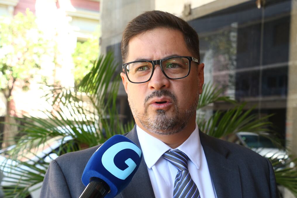 El abogado Pedro Ovelar, representante legal del ex presidente Horacio Cartes. Foto: Pánfilo Leguizamón. 