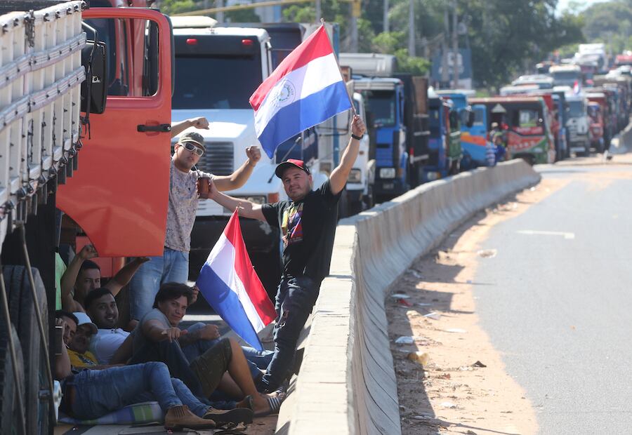 El gremio de camioneros afirmó que realizarán manifestaciones de forma pacífica y sin cierre de rutas. Foto: Pánfilo Leguizamón.
   