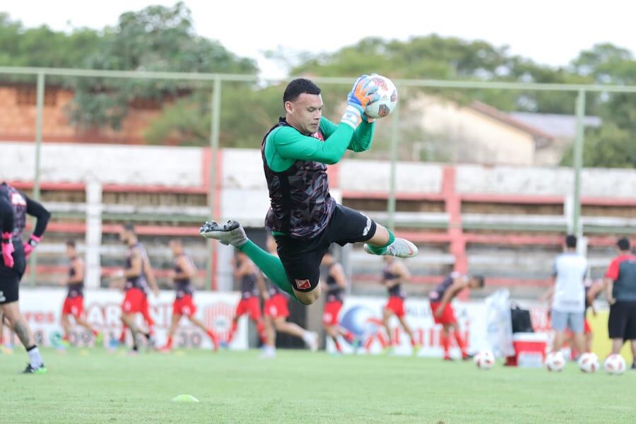 Un vuelo espectacular de Osvaldo Cabral, para llegar a Itauguá.FOTO:@CABRAL_OSVALDO