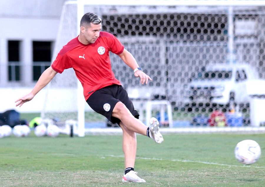 Jorge Morel es uno de los que ya están por el país para el operativo de eliminatorias.FOTO:APF
