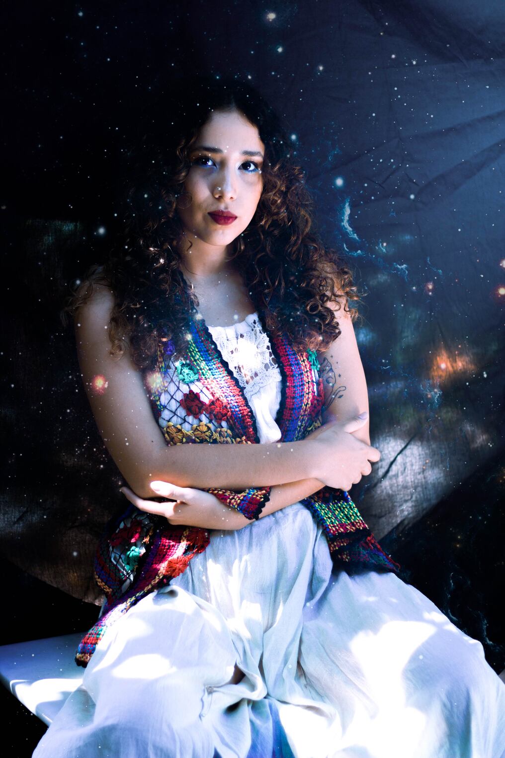 El 9 de diciembre será lanzado en plataformas digitales el álbum de la joven cantante paraguaya Nat Mendoza. Foto: Gentileza.