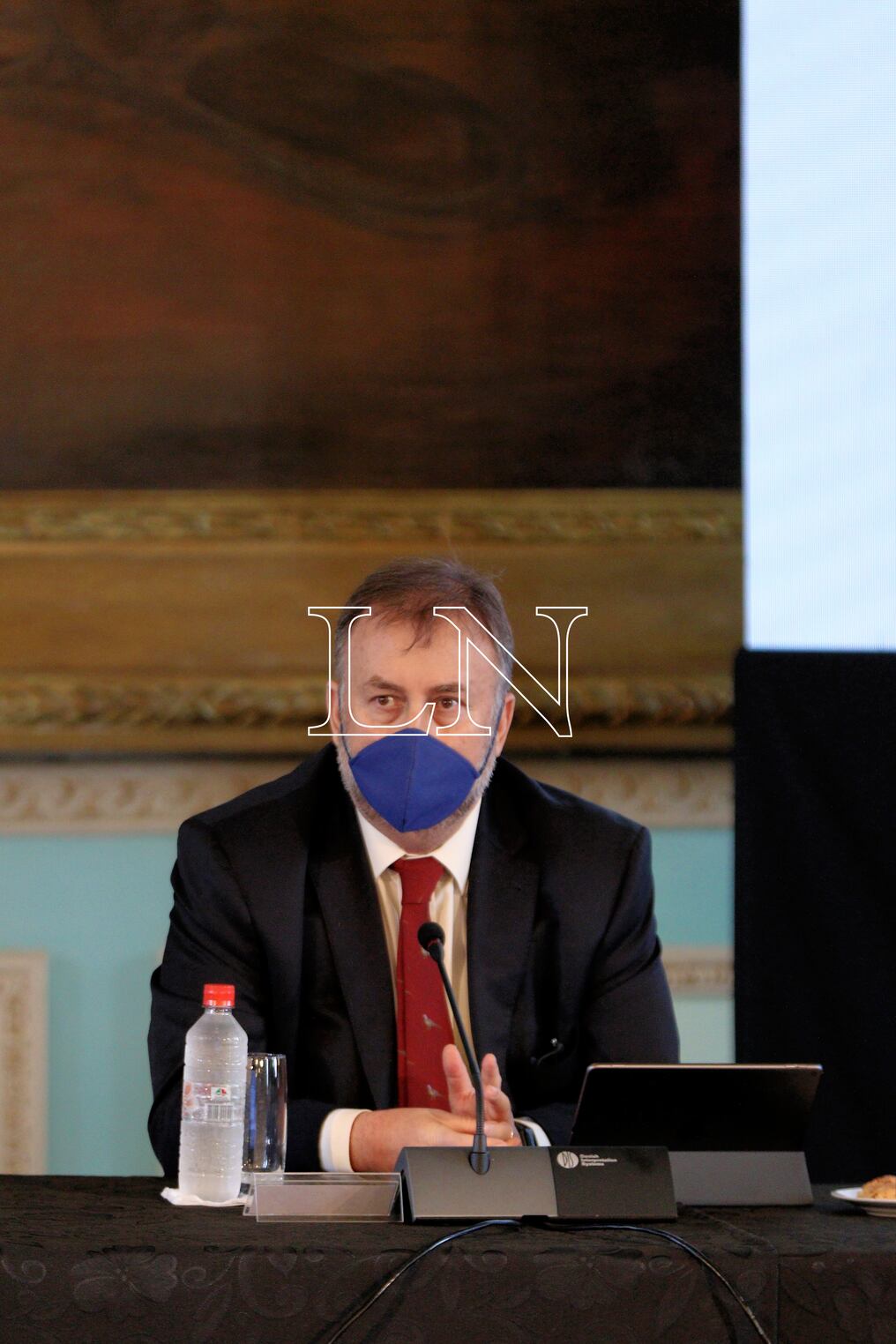 “Esta ley permitirá administrar los vencimientos de deuda, evitando así la concentración de vencimientos. Además, no representa una nueva deuda", aseguró el ministro de Hacienda, Benigno López. Foto: Archivo.