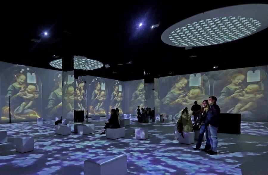 La exposición se despliega en siete salas, una de ellas es la inmersiva que es más amplia que la de la muestra sobre Van Gogh realizada el año pasado