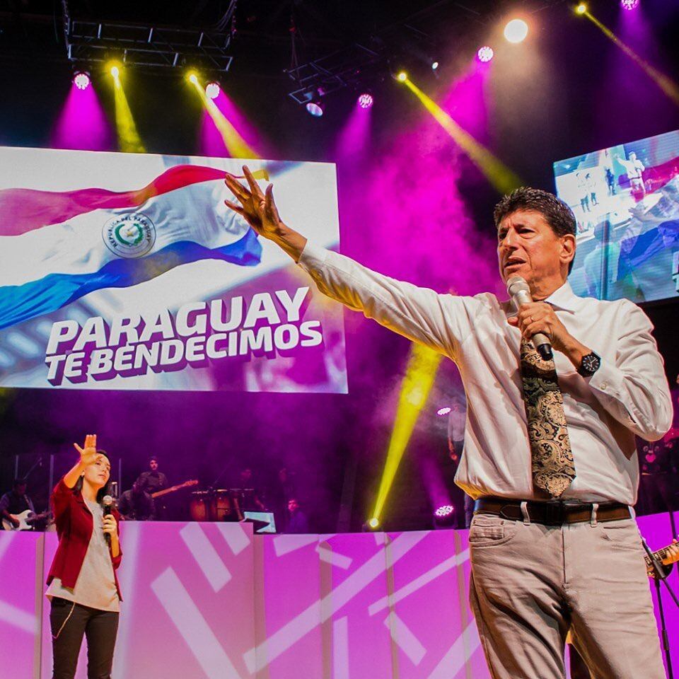 Reconocidas figuras de nuestra sociedad rindieron homenaje al pastor Emilio Abreu compartiendo emotivos mensajes en las redes sociales. Foto: Gentileza.