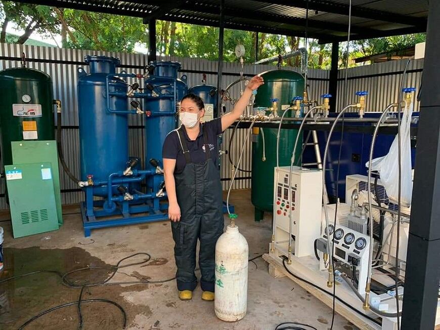 Esta planta funciona en el hospital distrital de Presidente Franco, dependiente del Ministerio de Salud, y fortalecerá el sistema de abastecimiento de red de distribución central del nosocomio. Foto: Gentileza.