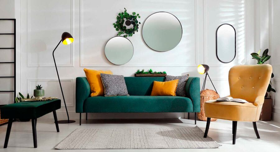 Este estilo se basa en reducir los elementos a lo básico, elegir mobiliarios con líneas curvas, detalles de tonos cálidos e incluir plantas en la decoración.