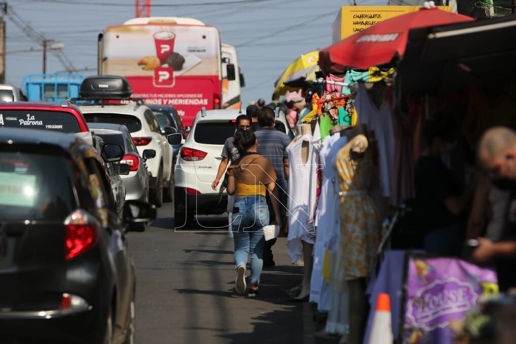 En el sector no pudieron experimentar la reactivación económica y esto está ocasionando el cierre de varios comercios. Foto Nadia Monges