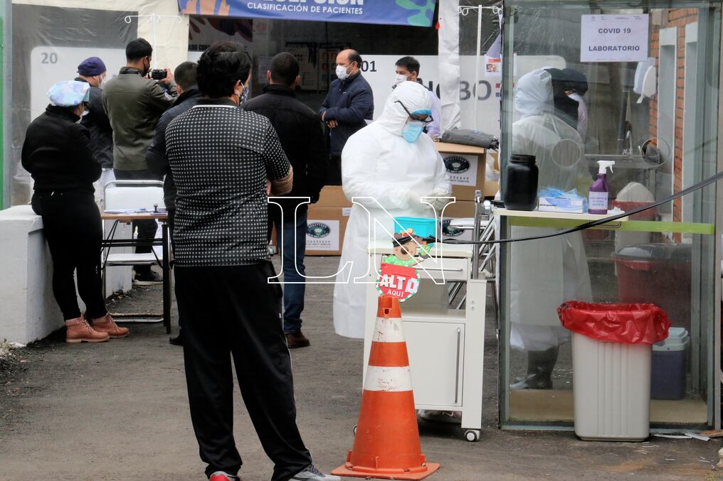 Indicaron que todos los puestos cuentan con el test de antígeno y PCR, excepto el puesto de la Unasur en Asunción, donde hay solamente antígeno. Foto: Pánfilo Leguizamón.