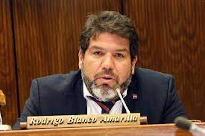 El proyecto de ley presentado por el diputado liberal Rodrigo Blanco Amarilla estipula que se deberán conservar los datos de tráfico de las comunicaciones por un período mínimo de 12 meses. Foto: Gentileza.