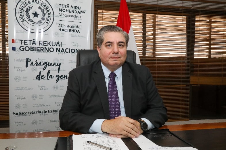 Viceministro de la Subsecretaría de Estado de Economía (SSEE), Roberto Mernes, indicó que existe mucho interés del mercado internacional en invertir en moneda local. Foto: Archivo.