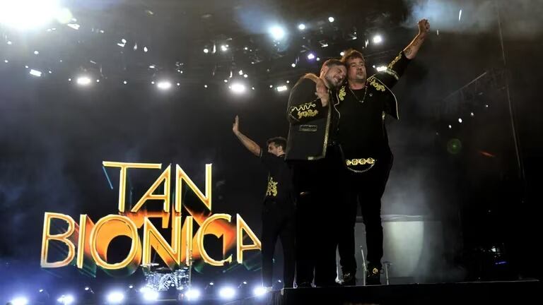 Tan Biónica anunció en el Lollapalooza 2023 que realizará concierto de despedida. Foto: Twitter.