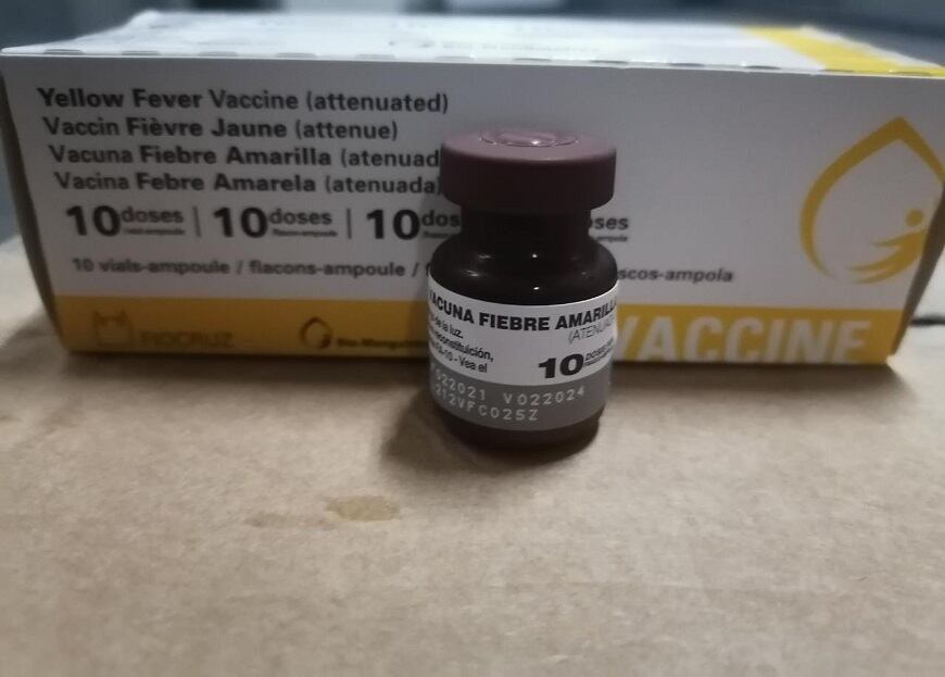 Las vacunas contra la fiebre amarilla solo se aplican una vez en la vida y las mismas están disponibles en todas las regiones sanitarias del país. Foto: Gentileza.