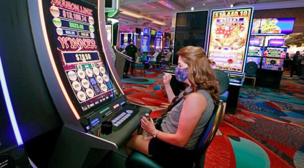 Los casinos han ajustado sus instalaciones para evitar la aglomeración de personas en otros países y en Paraguay. Foto: Gentileza.