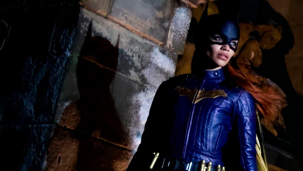 La película ‘Batgirl’, que inició con un presupuesto de U$S 75 millones y que tras haberse rodado en medio de la pandemia subió a U$S 90 millones, finalmente no será estrenada por Warner Bros y tampoco por HBO Max. Foto: Gentileza.