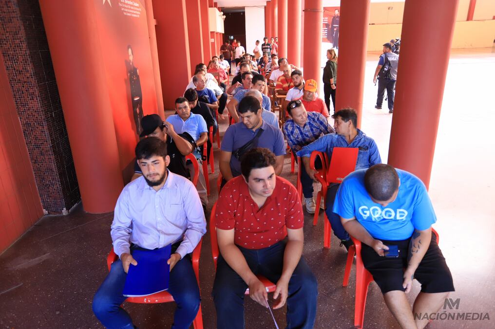 Este martes se llevó a cabo la octava feria del año en la sede de la Asociación Nacional Republicana (ANR). Foto: Jorge Romero.