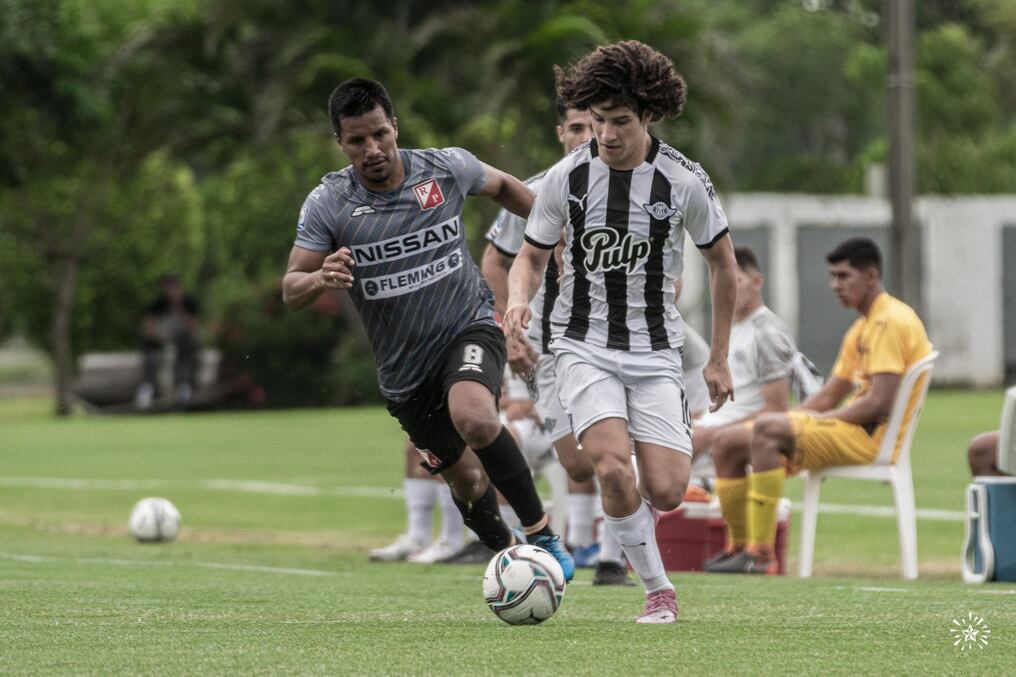 Iván Franco, autor del gol del triunfo en el juego de entrenamiento, ayer por la tarde frente a River Plate. (foto: PRENSA LIBERTAD)