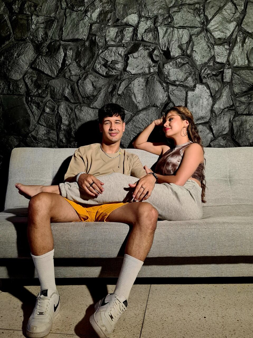 José Viera compartió el clip de su nueva canción con la reina de belleza Lisel Recalde. Foto: Gentileza.
