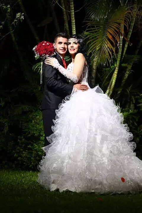 El 19 de diciembre del año 2014, Derlis y Karimi dieron el 'sí, quiero'. Foto: Gentileza.