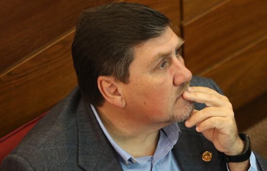 El liberal afirmó que no se debe pensar que excluyendo a un sector político uno puede consolidarse. Foto: Archivo/Christian Meza.