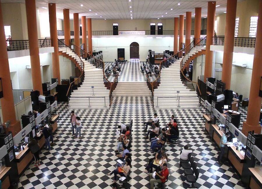 La Subsecretaría de Estado de Tributa­ción (SET) mantiene la expectativa de lograr un empate técnico en cuanto a ingresos comparables a octubre del 2019, que alcanzaron G. 1,1 billones. Foto: Archivo.