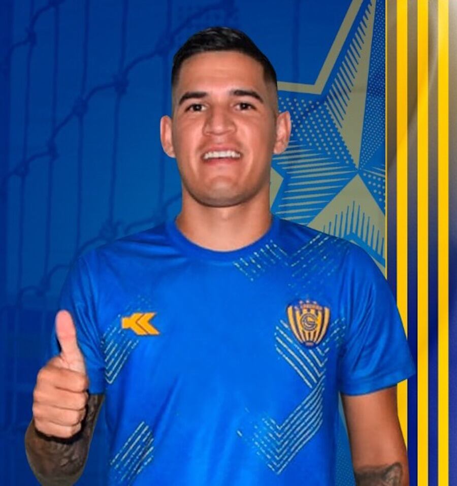 Gustavo Viera fue presentado en forma oficial.FOTO:CLUB SPORTIVO LUQUEÑO